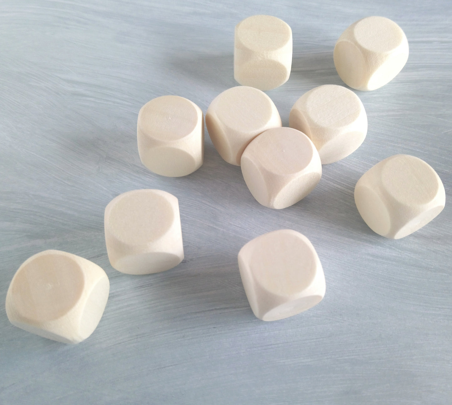 10 Wooden D6 Blank Dice (16mm) Components for TTRPGS and Board Games