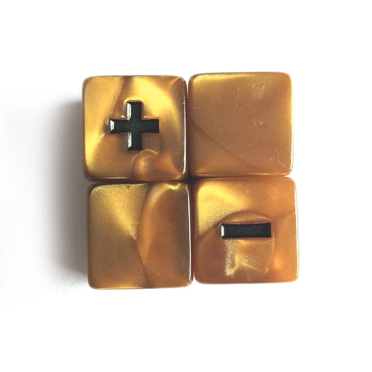 Mountainheart Fate Dice - Pearl Gold with Black Symbols